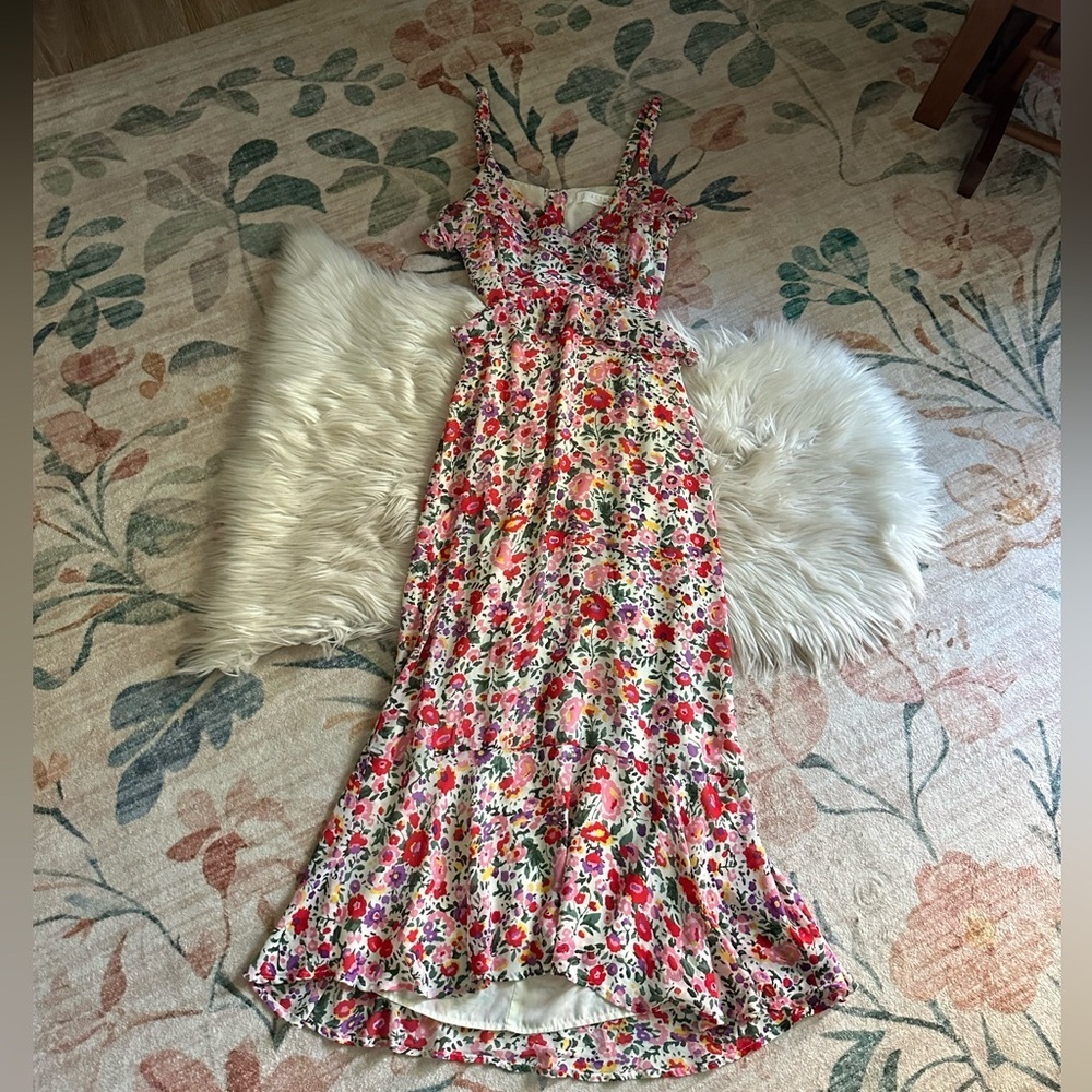 ASTR Wildflower Midi Dress In Red Floral - Picture 6 of 9